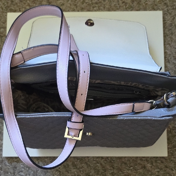 Guess Women's Satchel in Gray and White with Pink Accents - Picture 3 of 3